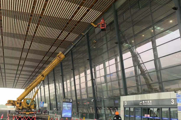 大埔玻璃幕墙维护和保养